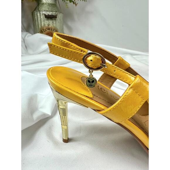 J. Reneé Sirmati Slingback Pointed Toe Pump Marigold Yellow Patent 8.5 - Picture 12 of 16